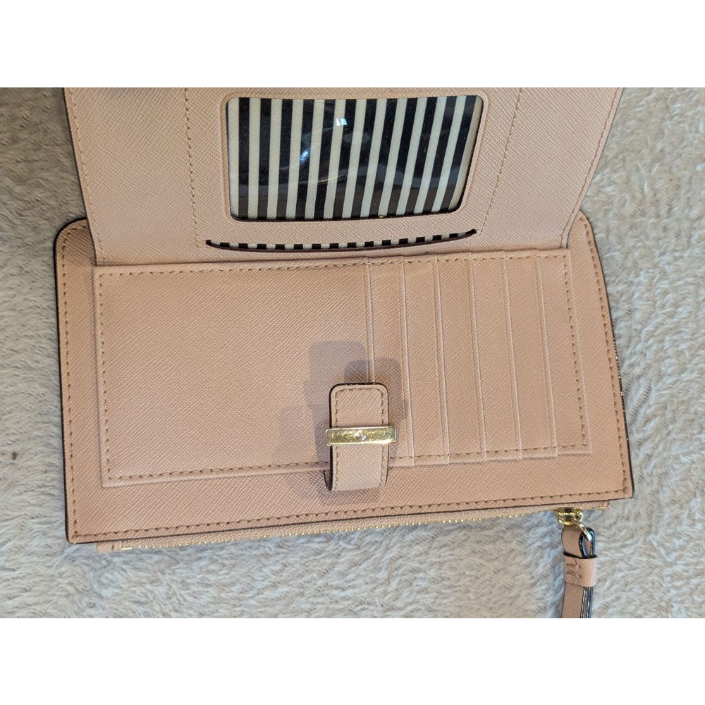 Women's Kate Spade Blush Pink Wristlet Black & White Lining Barely Used - Picture 4 of 11